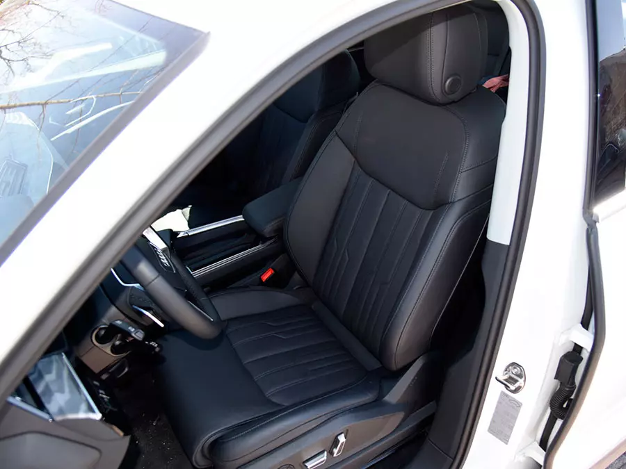 Audi e-tron Sportback 3