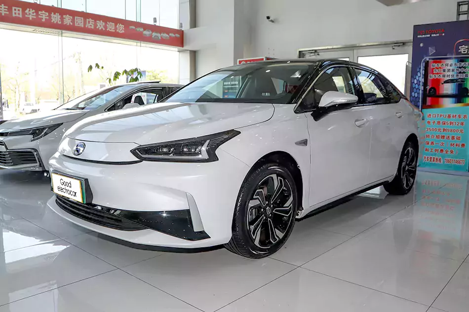 Электромобиль из Китая GAS Toyota iA5