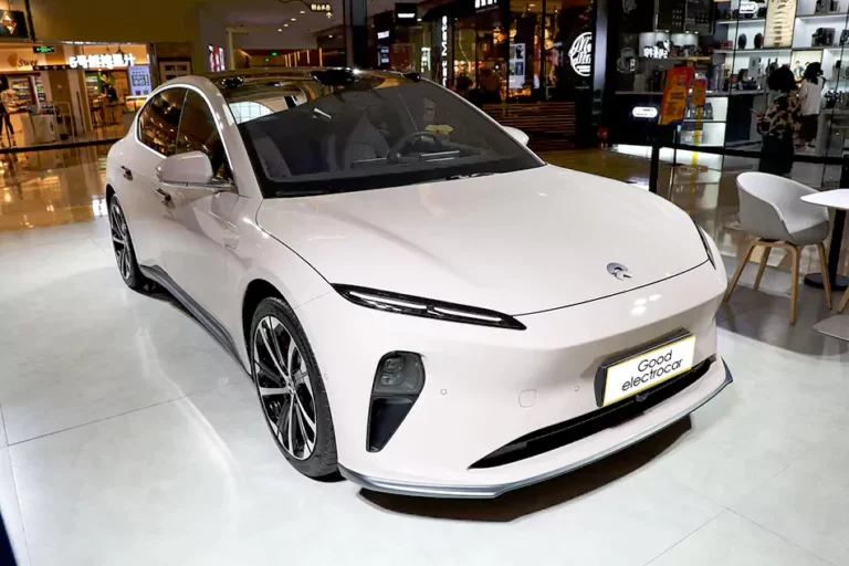 NIO ET5 15